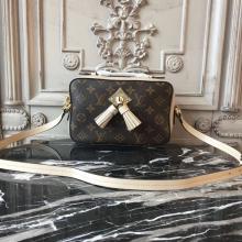 Replica Louis Vuitton M43559 Saintonge Monogram Canvas Creme